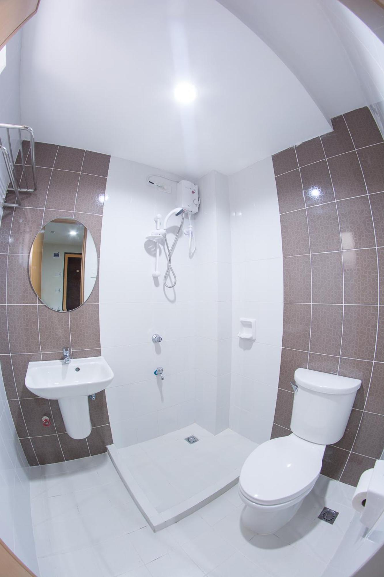 Emerald Suites Cdo Cagayan de Oro Room photo